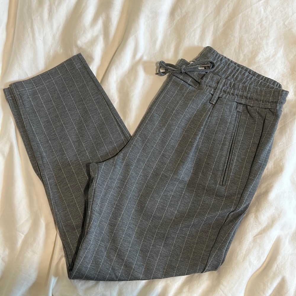 Jack & Jones- tapered pants